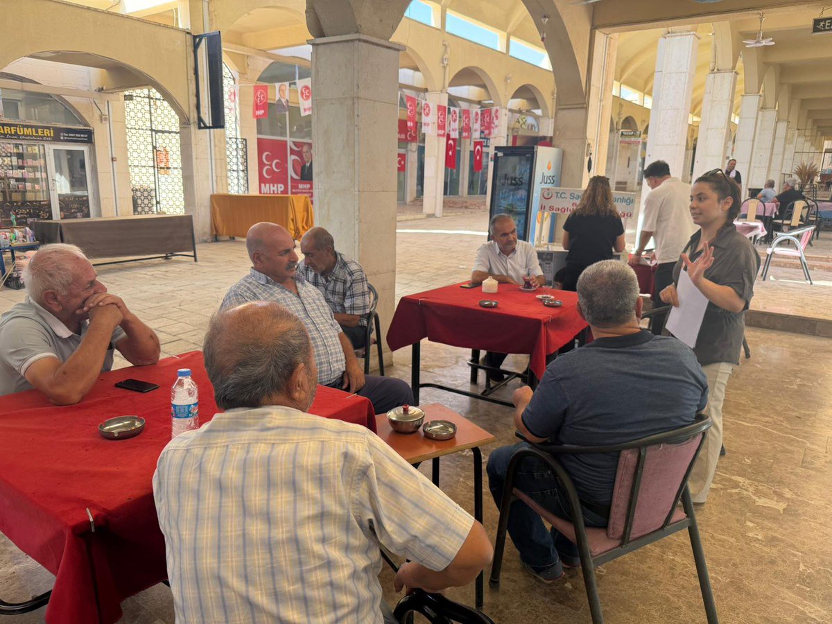 HasankeyfTSM's tweet photo. 💉 HALK SAĞLIĞI HAFTASI
Hasankeyf Toplum Sağlığı Merkezi personellerimiz tarafından Halk Sağlığı Haftası kapsamında, çarşıda stant kurularak vatandaşlarımıza aşıların önemi hakkında bilgilendirme yapıldı ve broşür dağıtıldı.
Sağlığını aşı ile koru! 💉
@batmanilsaglik https://t.co/7ILjKpWwZP
