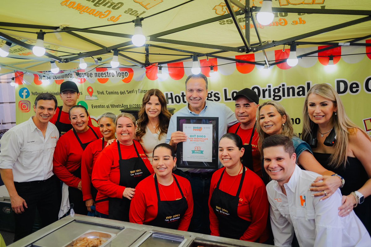 centralinfoTV's tweet photo. Dogo Fest reúne a miles de personas en el Centro Histórico de Hermosillo @tonoastiazaran @pattyruibal @AFerCisneros @Turismohmo @HermosilloGob 

➡️ https://t.co/frfmrWA0OF https://t.co/qFFfVe3wGl