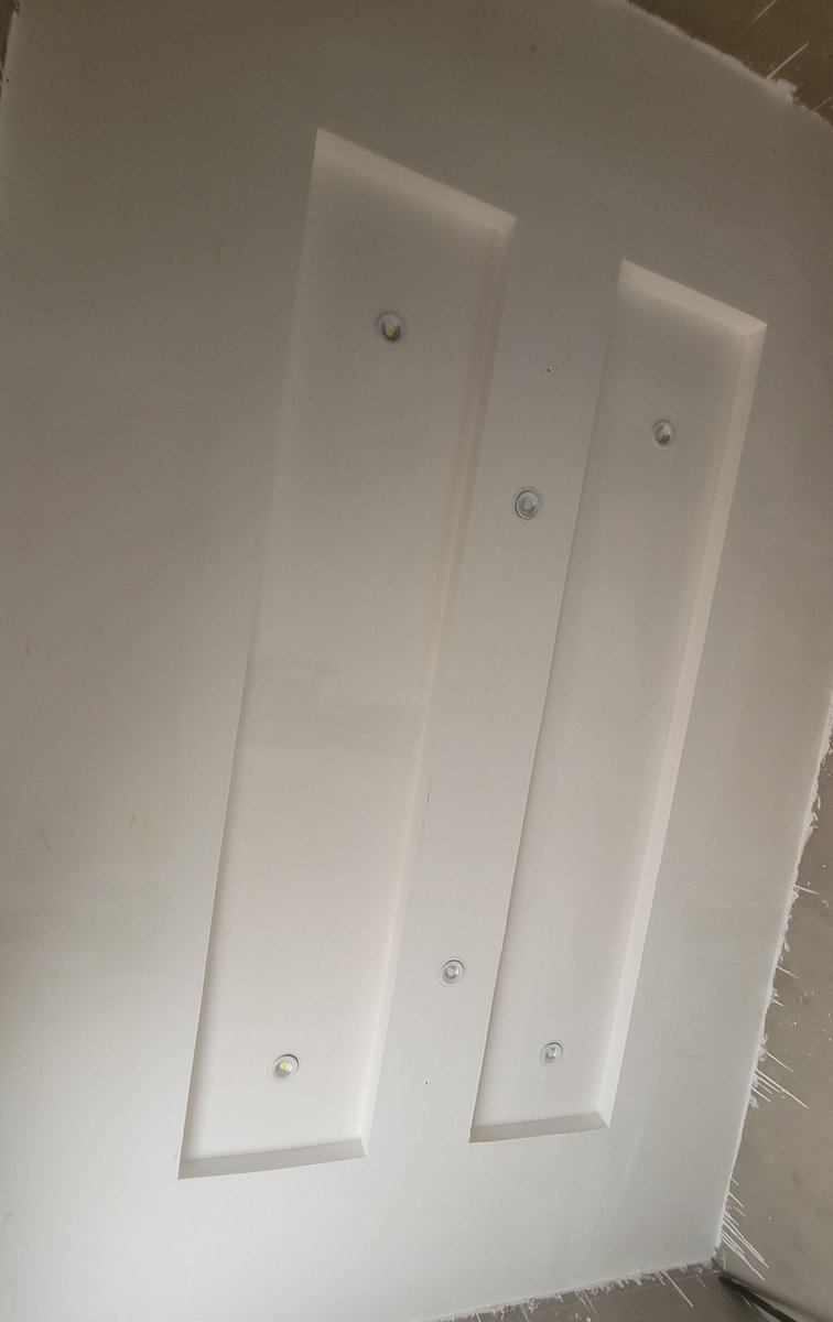 _SanniShuaib's tweet photo. Nothing beats the experience of bridging theoretical knowledge with field-level execution. 

Today, I engaged hands-on in the electrical lighting installation phase for a modern four-bedroom flat featuring custom POP ceilings.
​#Engineering #ElectricalInstallation #LightingDesign https://t.co/lhWKlWYjXI
