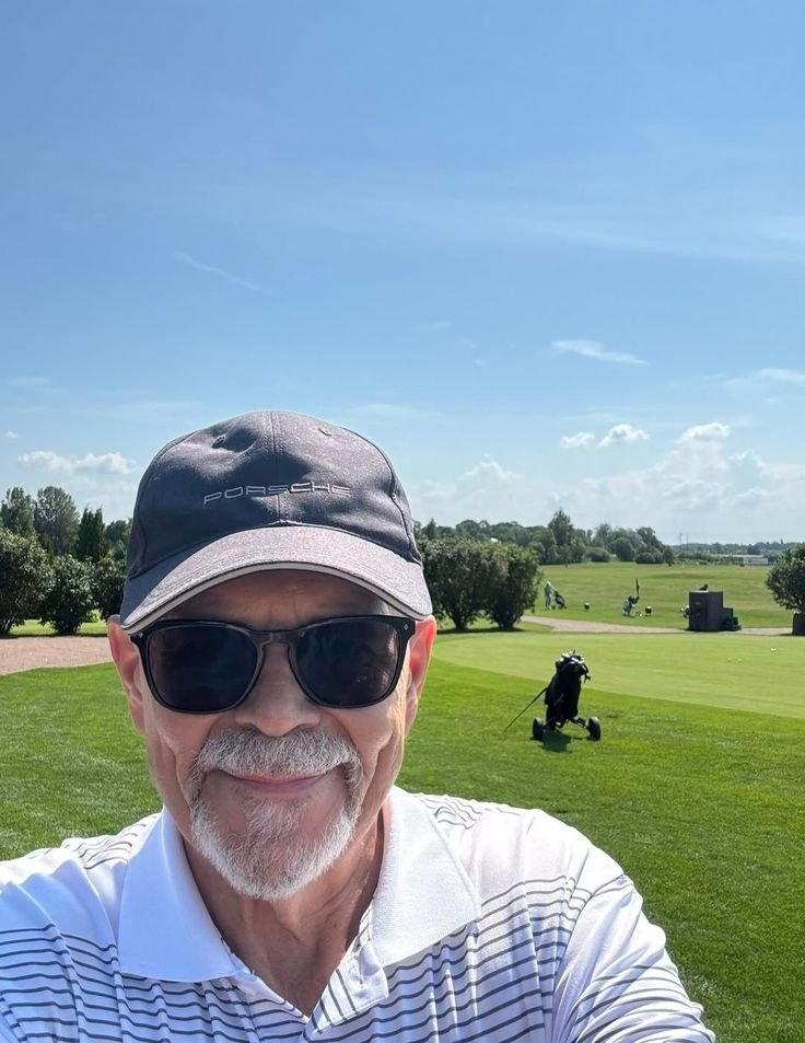 PirestoN's tweet photo. Living my life as I should https://t.co/bmlZ7LRtni