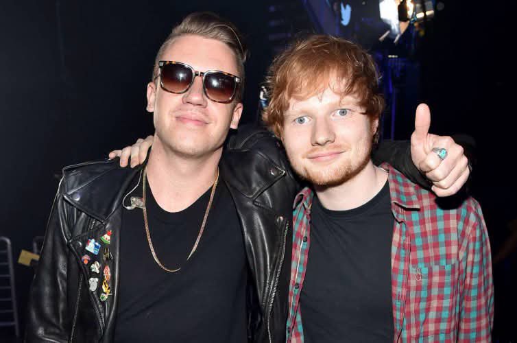 ingela56579322's tweet photo. Managed to capture 2 freaking morons in one one shot.
Ugly fockers. 
Boycott and delete their music. https://t.co/a80sZwmaT3