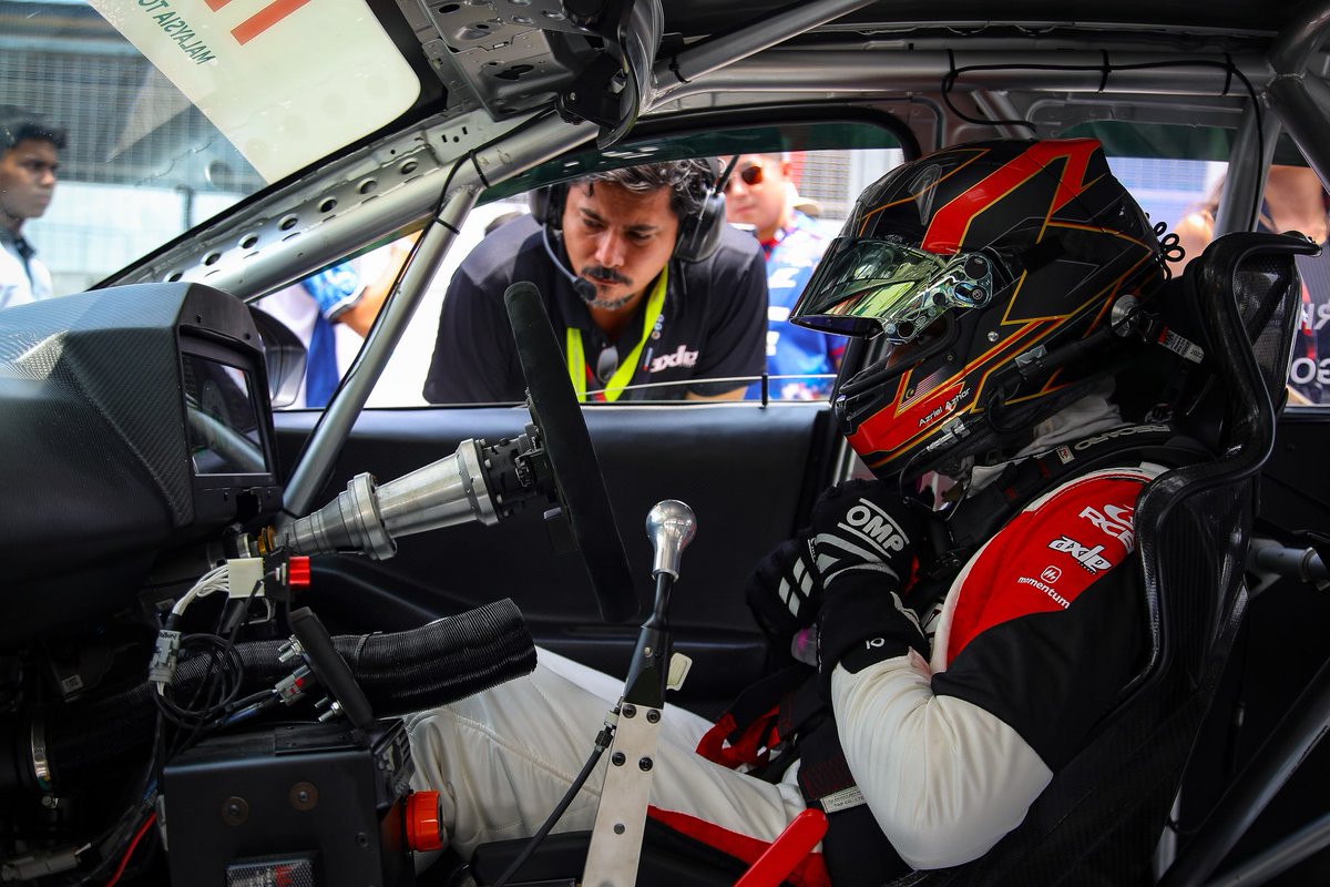 MargretJanys's tweet photo. PODIUM ON DEBUT

A podium in my MTC debut was always a dream—now it’s reality. P4 in Race 1 and a podium in Race 2. Proud to represent Proton in Malaysian motorsport. Huge thanks to the team and my teammate. We’ll come back stronger. https://t.co/srUH1F52Xe