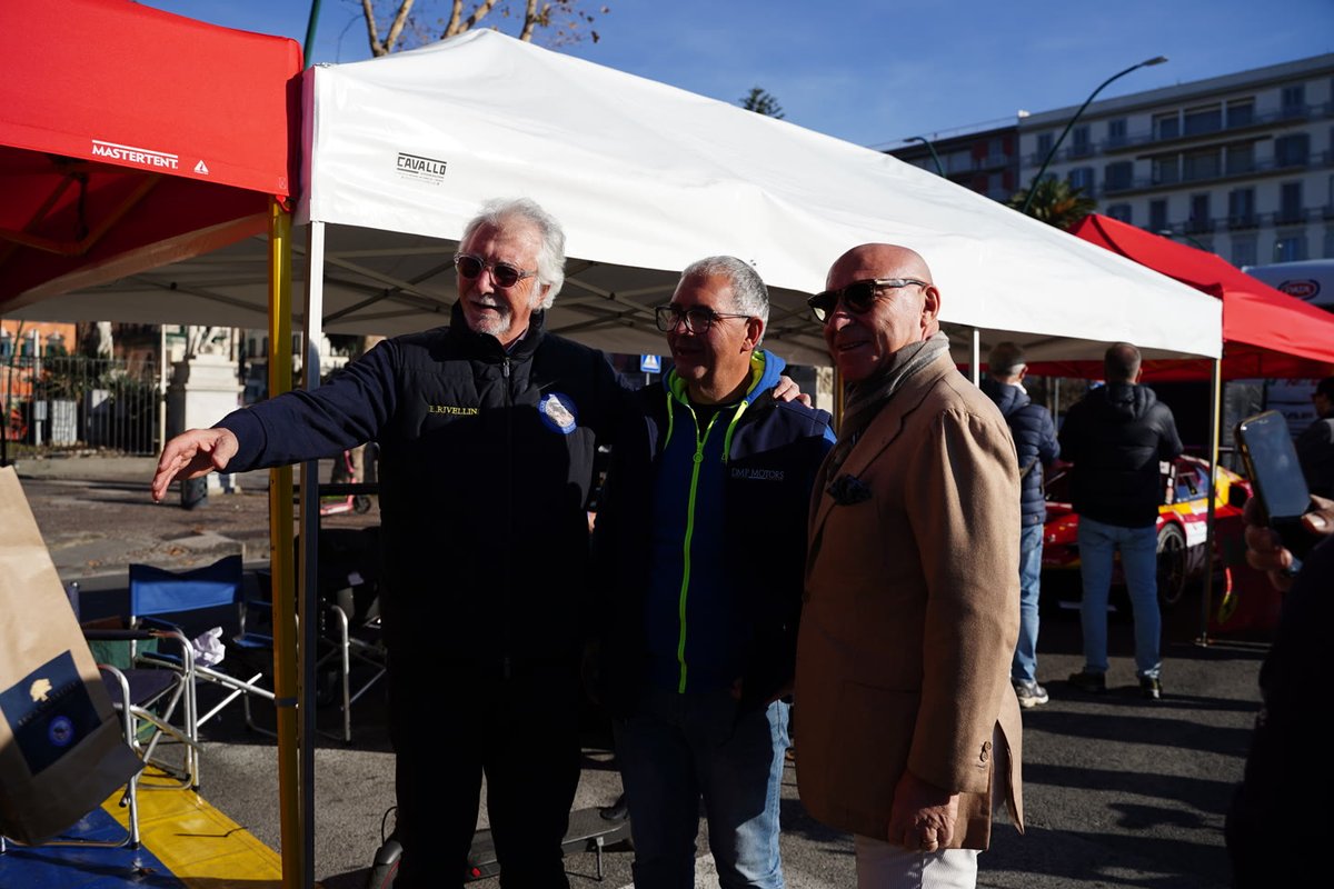 MistiZenke6c's tweet photo. An award moment at Napoli Racing Show 2025, celebrating participants’ commitment and passion amid racing cars and the Lungomare’s energy. https://t.co/pzkyJH9EuJ