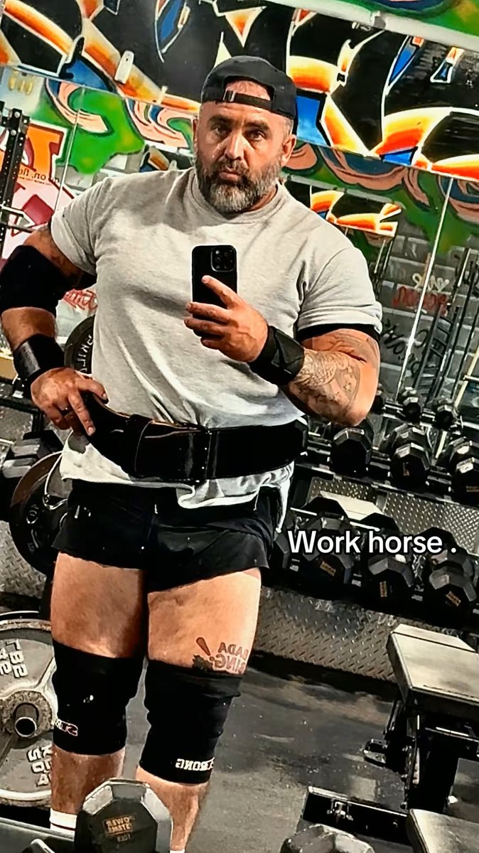 Raider_Strong's tweet photo. Certified Work Horse 💯 #RealWork it’s bulking big boy szn 🦍⚡️⚡️🦏 https://t.co/iu8MaeGPDH