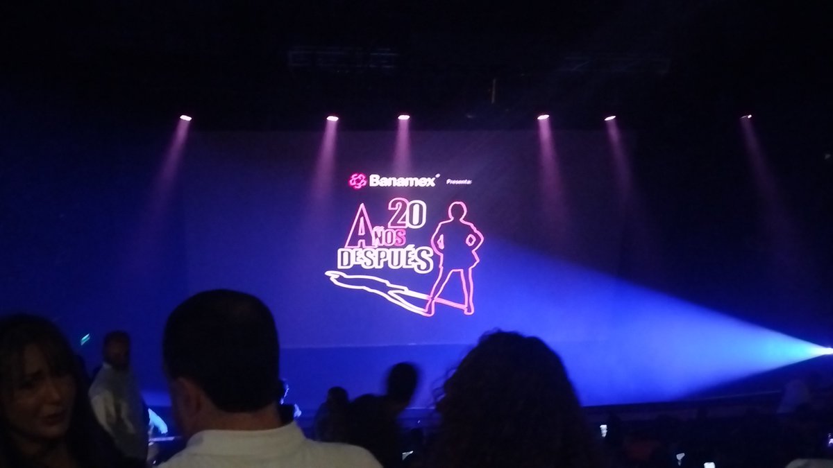 cuboazul_13's tweet photo. Ayer asistí a ver Hoy No Me Puedo Levantar: 20 años después y vaya producción y calidad, gran idea y ejecución de don @alan_estrada, el boleto valió absolutamente la pena. Ayer fue de esos días que son un curita en el corazón muchas gracias y feliz 7 de septiembre https://t.co/xLt62ICcxQ