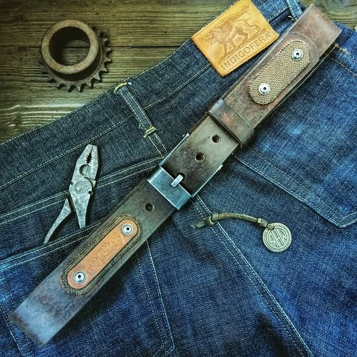 SheldonSonablb's tweet photo. Derber rustic RAW BELT with a hand-embossed, riveted leather patch by Sandmann Craft. A true favorite piece! https://t.co/PHIAL8koxg