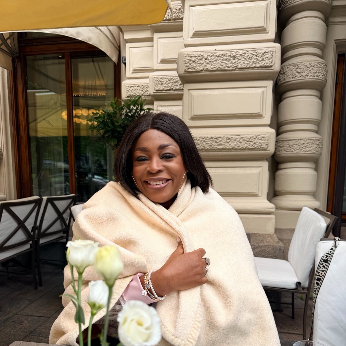 sinach's tweet photo. You may not know what tomorrow holds, but you know the One who holds tomorrow.

God says, “I KNOW the plans I have for you…” Jeremiah 29:11

You may not know but,  God knows.
You may not see the way but , God sees the ahead.
You may not understand but , God understands.

Walk into this new week with confidence. God is already in your tomorrow.

Happy New week, from Sinach❤️🙏🏽