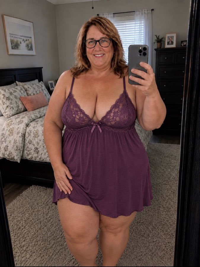 MichelleKi71bo's tweet photo. Would you suck on my titties ?? 🤭 https://t.co/kzD2Q244M7