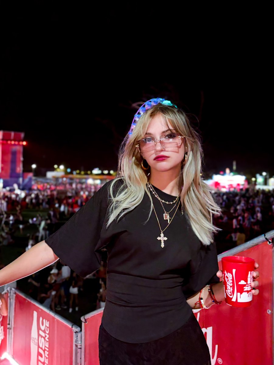 casanistas_'s tweet photo. 📸 | Publicación de Lucía Casani. 🎡🎶
«Así ha terminado mi verano 🥤
#CocaColaMusicExperience #CCME
Glam: Rubén Ramos, 3INA Makeup España, L'Oréal Professionnel Paris
Publi invitación.»
@Lucia_Casani @CocaCola_es
#CCME2026 #LucíaCasani7S
👉🏼https://t.co/QJd4YUnqhT https://t.co/x6UfjPPahs