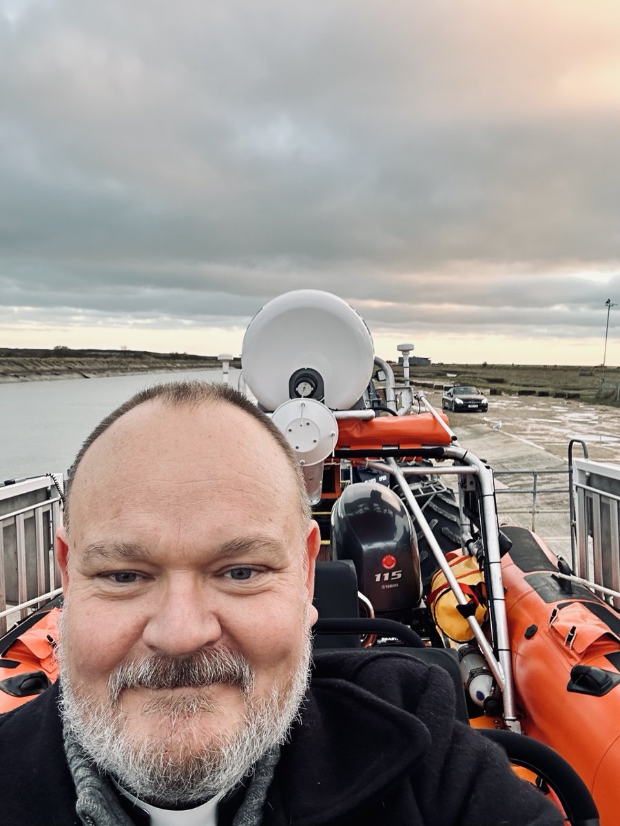 revpaulwhite's tweet photo. Proud to be @RNLI. https://t.co/CqHnQK7KFP