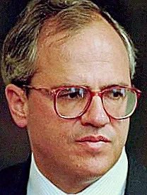 Black_ultra6's tweet photo. Señor @ernestosamperp usted mandó asesinar a #AlvaroGomezHurtado? https://t.co/uZzBbzK83b