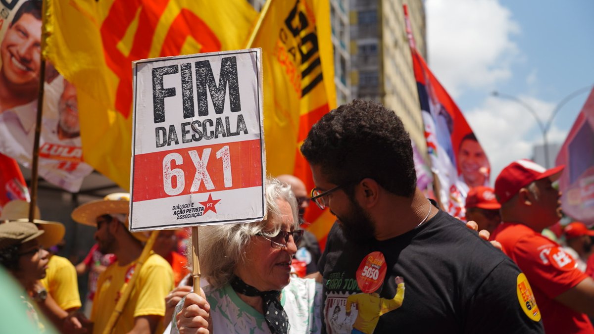 jonesmanoel_PE's tweet photo. Hoje estivemos nas ruas do Recife no ato do Grito dos Excluídos, junto aos movimentos populares e à classe trabalhadora, lutando por terra, moradia, soberania, direitos e pelo fim da escala 6x1 já!

Não existe independência enquanto nosso povo segue sem direitos e submetido aos interesses do capital. A verdadeira independência será construída nas ruas, com organização e luta popular!

Rumo a verdadeira revolução brasileira!

Fotos: Túlio Seabra 

#Jones5050
Federação PSOL/REDE - PROPAGANDA ELEITORAL - CNPJ 68.571.443/0001-76