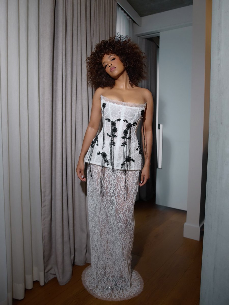 blackishpress's tweet photo. H.E.R. stuns for the Manila Film Festival. https://t.co/NiKtWvDSEm