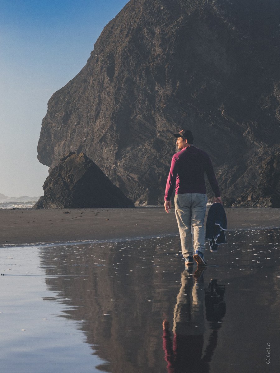 JacqueHerder's tweet photo. Not one, not two, not three—over a dozen Haystack Rocks better than Cannon Beach. https://t.co/66kFpD0fjR