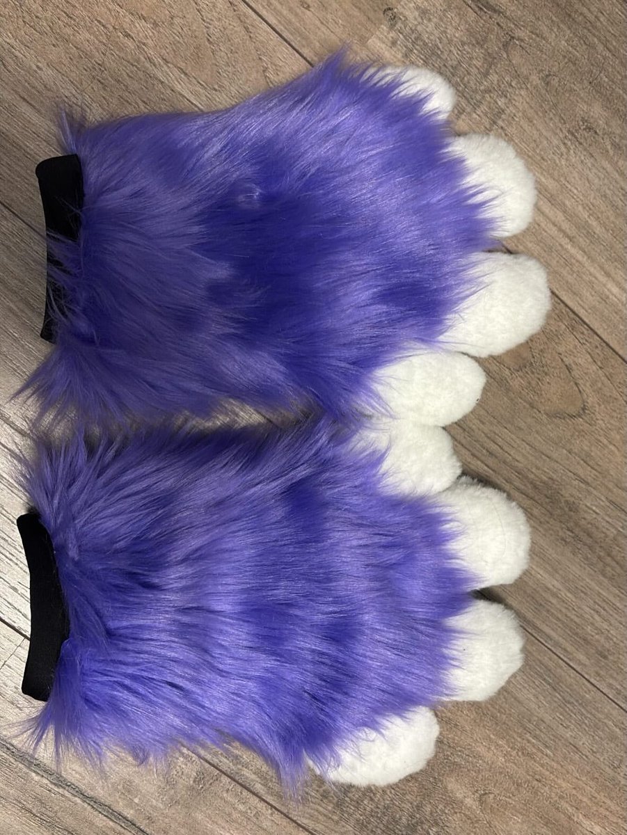 artiash01's tweet photo. Fursuit commission Open
#fursuit #fursuitmaker #furry #fursuitcommission #furryart #partialfursuit https://t.co/NTFDNzRIgB