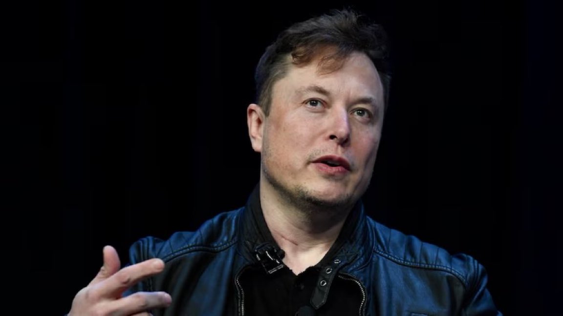 OccupyMarsX10's tweet photo. Elon Musk:

“We need to make sure that AI cares deeply about truth and beauty.” https://t.co/cRnvjkQuYy