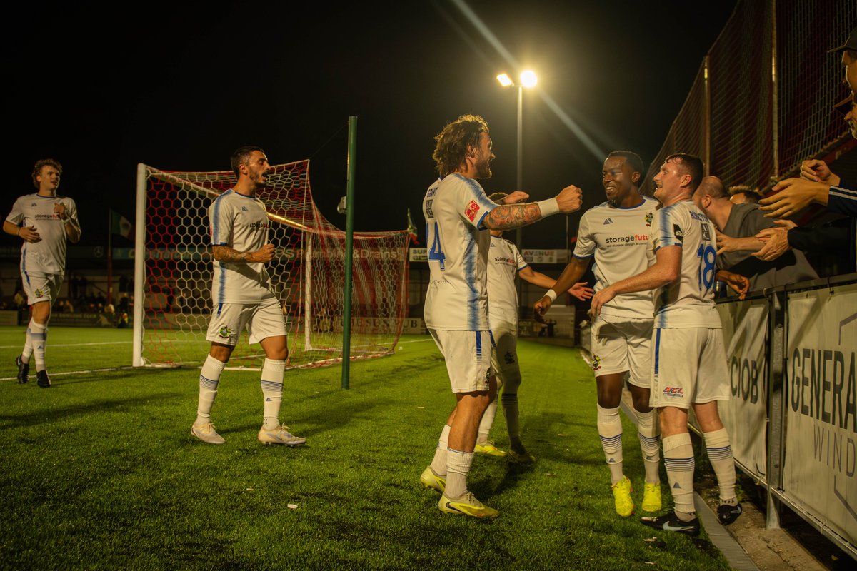 GRTPhotography's tweet photo. @HanworthVillaFC @TheCurfews @SouthernLeague1 @garyabs @drfc_official @Argyle 2026/27 Season Thread - Match 13

@CarshaltonA_FC 1 - 2 @TheCurfews 

Superb first half from Chertsey, followed up by some brilliant backs to the wall defending for the final twenty to progress in the FA Cup. https://t.co/pkyhL66LT0