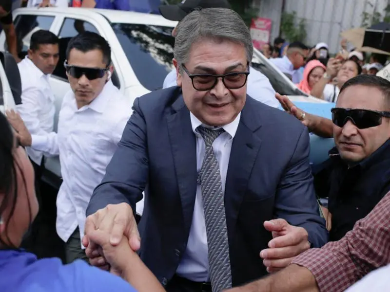DiarioLaPrensa's tweet photo. 🔴PGR apela sobreseimiento a favor de JOH y denuncia irregularidades judiciales en caso Pandora II https://t.co/fY0NDG6oxp https://t.co/wpEpoqcGf2