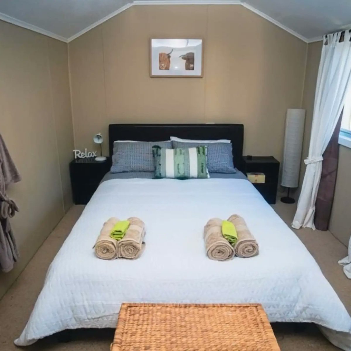 NolanGuidrev's tweet photo. Kooringa Cottage Bed &amp; Breakfast in Burra, SA—your peaceful country escape. Enjoy nature, breakfast included, and Burra’s rich heritage. Explore Heritage Passport trails, Market Square, or relax with wine on the porch. https://t.co/4AMLaNxolS