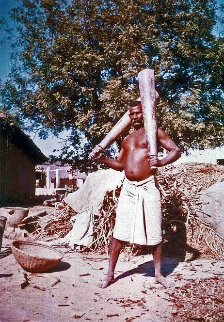 WireManFGC's tweet photo. Makes me think of some of the old school strong-men and wrestlers of India & Pakistan that, like Arjun, were pumped up dudes capable of swinging boulders. https://t.co/5Ql0C8NHRc
