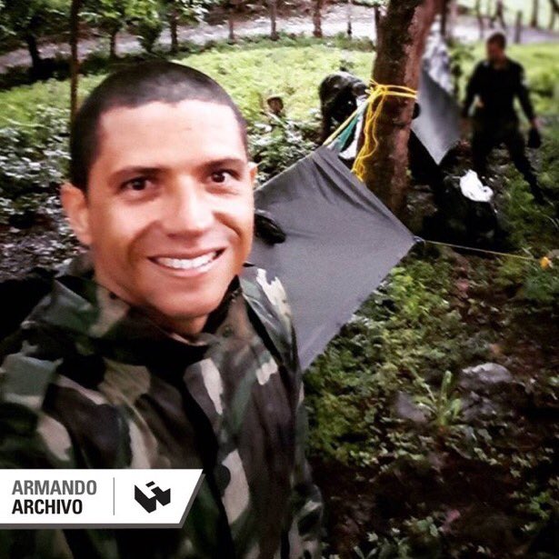 ArmandoInfo's tweet photo. En marzo de 2018 el teniente coronel Igbert Marín junto a 8 oficiales fueron acusados de instigación a la rebelión, traición a la patria” y delitos “contra el decoro militar”, pero la Fiscalía no mostró evidencias de sus acusaciones
📍https://t.co/bMkBLLAxcz
#ArmandoHistorias2023 https://t.co/VC6KhcBsoN