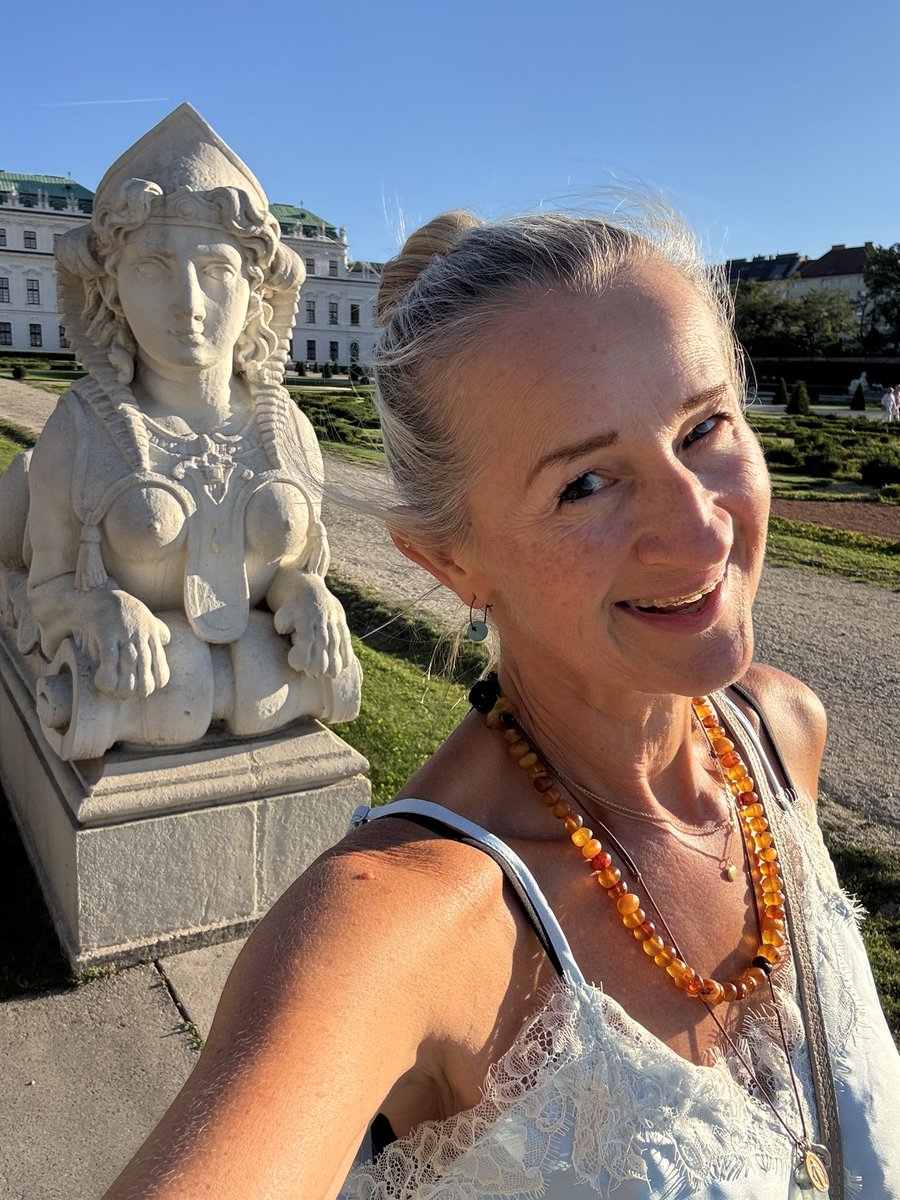 binetheaustrian's tweet photo. You’re not only super smart, cool and a critical thinker, but also super entertaining! You and Shane made my day today - thank you both! You’re such an amazing surprise gift to us - but also to the simple minded people - you’re probably make their brain implode lol. Lauging hard from lower Austria! 😂🇦🇹