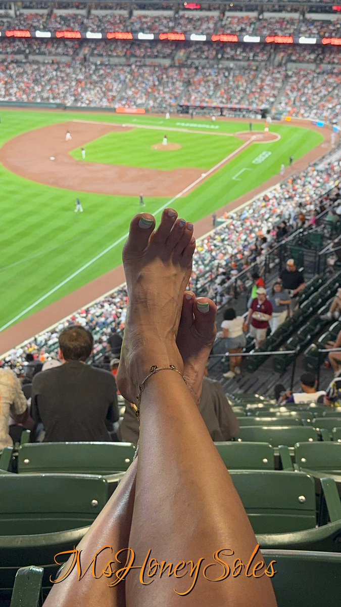 MsHoneySoles90's tweet photo. #feetfetısh #feetcontents #toes #prettyfeetgang #buyingcontent #FeetFinder #feetpics #buyfeetpics https://t.co/pkLHEKnNYg