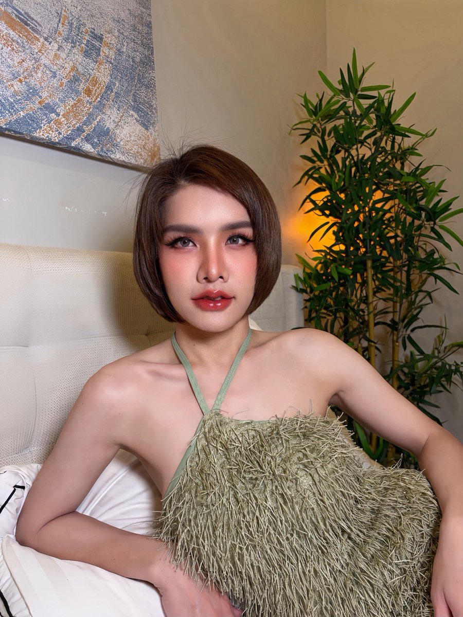 alvoeza's tweet photo. #ladyboy_riyadh
 #ladyboy_both_in_Riyadh
 #ladyboy_saudi https://t.co/KBG8wlo5vV