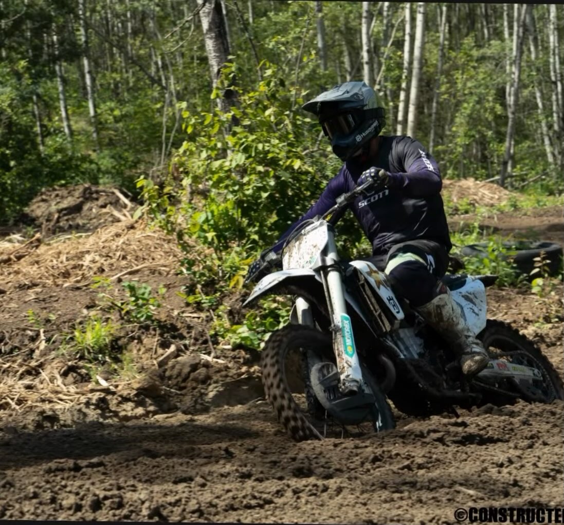 RolandoOpp60's tweet photo. Andrew is closing deals during the week and tearing up the track on weekends. Always ready for adventure on his brand-new Husqvarna 450 Rockstar Edition. https://t.co/GowXPLPkFZ