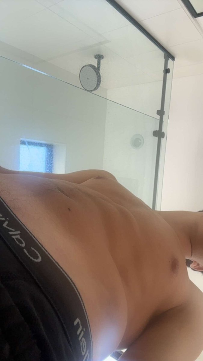 Kyblnd's tweet photo. pay meee pls

 #latino #teen #boy #dl #dick #gay #paypig #findom #cash https://t.co/RDc8ct9zrr