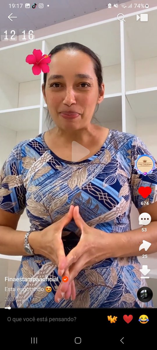 CcbTauane's tweet photo. Ela está dizendo  minha buceta e grande https://t.co/6z9fWx8tw0