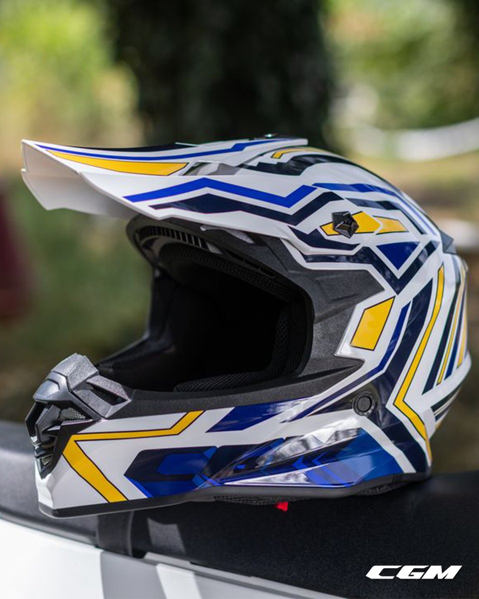 ShirleeGalri's tweet photo. Dust, jumps, and adrenaline. The rest can wait. Follow us for all the latest updates! https://t.co/eatSOGZe3y