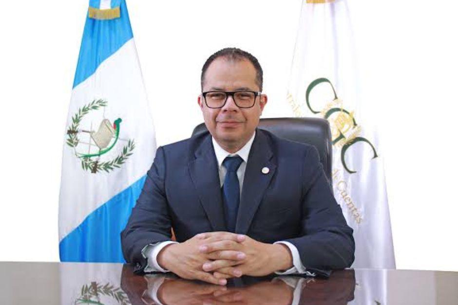 soy_502's tweet photo. 🤔Elección Contralor: MP confirma denuncia contra actual aspirante
Presentaron una tacha contra el candidato y el MP confirmó que tiene una investigación abierta en su contra:
https://t.co/z7q5ZWe1Xg https://t.co/fObh0Iyxgl