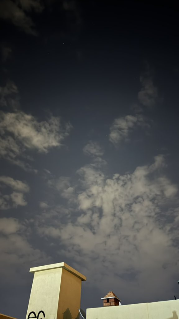 ni9in6's tweet photo. الاجواء غيوووم ودرجة الحرارة 15
ياززين اجواءنا ☁️

#عسير #ابها #خميس_مشيط https://t.co/pJiBQO5uok