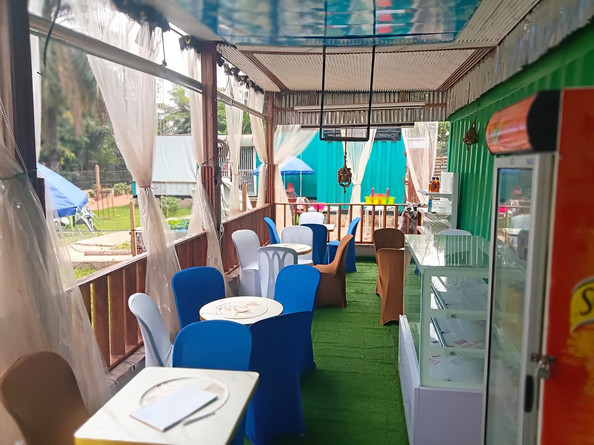 NtenguM's tweet photo. Si vous arrivez à Mbujimayi, faites un tour au restaurant la Madeleine. Il y règne un air naturel et frais. Savourez votre plat ou votre boisson en toute quiétude.
27, Avenue LUKULA,C. Kanshi, ville Miba 
#La_Madeleine
#Tanta_group https://t.co/Q9gAL488Zo
