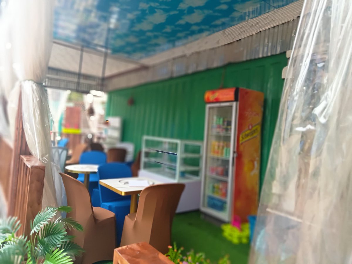 NtenguM's tweet photo. Si vous arrivez à Mbujimayi, faites un tour au restaurant la Madeleine. Il y règne un air naturel et frais. Savourez votre plat ou votre boisson en toute quiétude.
27, Avenue LUKULA,C. Kanshi, ville Miba 
#La_Madeleine
#Tanta_group https://t.co/Q9gAL488Zo