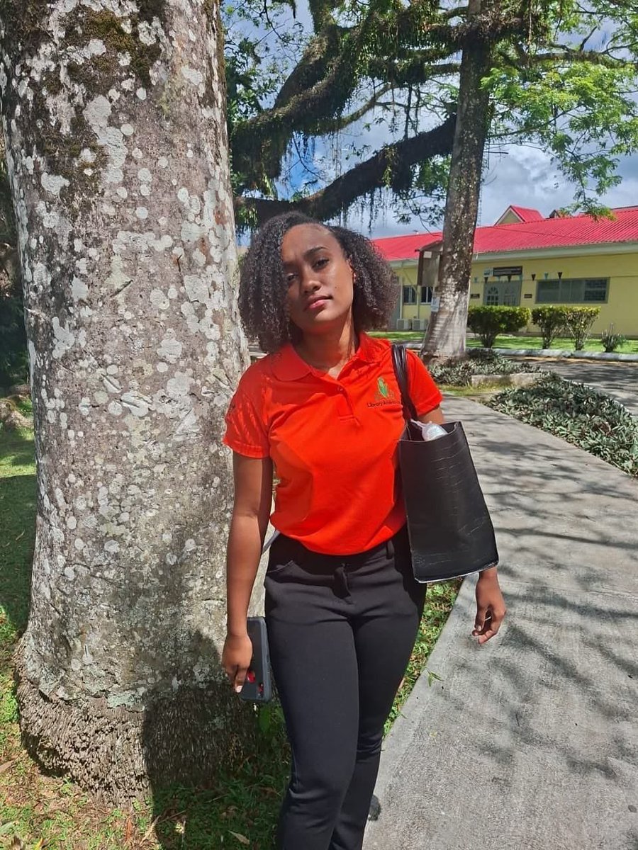 faeloria24's tweet photo. Hi everyone. a beg unnu a repost. Our friend is currently missing. Her name is Malyka and she went to work last night and hasn't been home yet. No one has heard from her. please share so we can find her. Thanks. https://t.co/A4gUQS5wA4