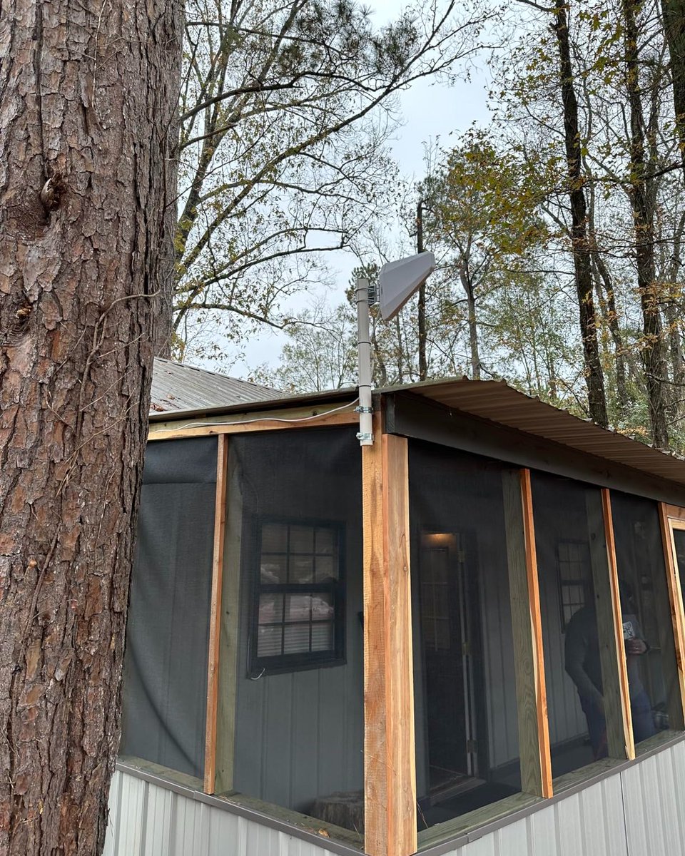 PameliaDoung's tweet photo. Off-grid doesn’t mean out of touch. With HiBoost Sidekick, your cabin stays connected even where signal is hard to find. Escape the noise. Keep the connection. https://t.co/rDOEvziBWf