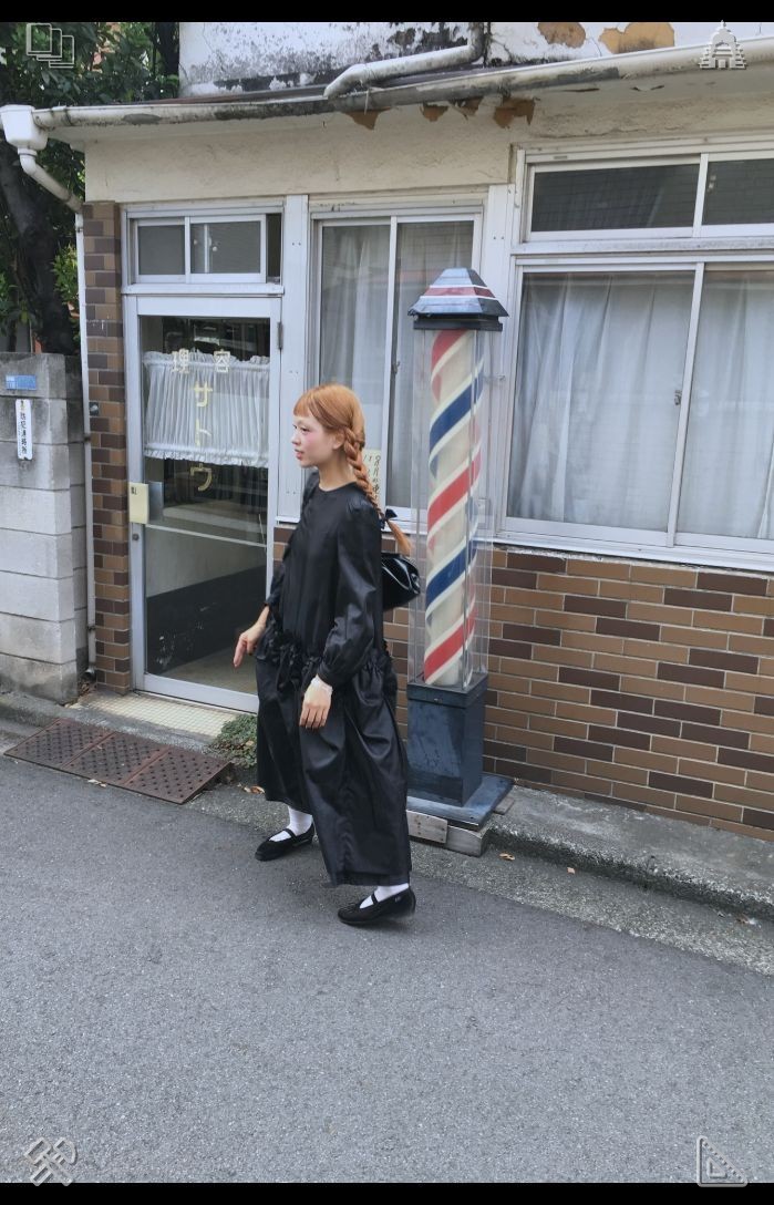 5alowd_casper's tweet photo. 🗝Piano melodies drifted through the air as the barista, drying her hands on a dish towel with a checkered pattern, greeted Lila with, "Is this your first visit?" Lila gave a small nod, her gaze sweeping over the menu board, which was adorned with scrawled scribbles and delica https://t.co/9QTq4QY2d9