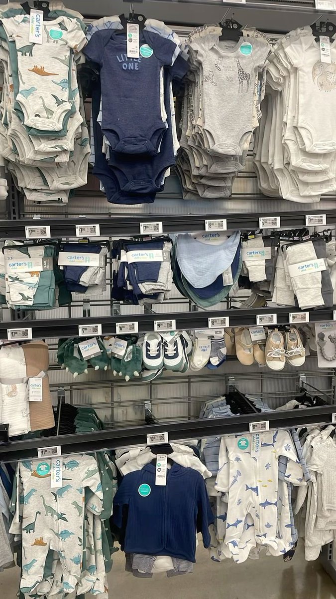 Mizzyfuska's tweet photo. Como s qu pase de comprar lo primero a lo segundo? 💀 https://t.co/HBuDPPTb2p