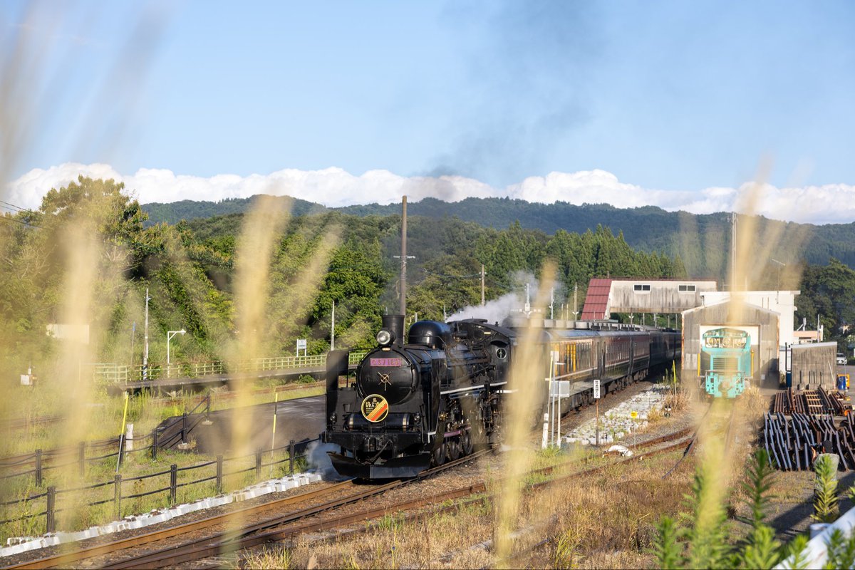 gkykam's tweet photo. SLばんえつ物語🚂を野沢駅から😃
EOSR6 Markll
RF28-70mm f2.8 is stm
RF24-240mm f4-6.3 https://t.co/aaaI7olbsl