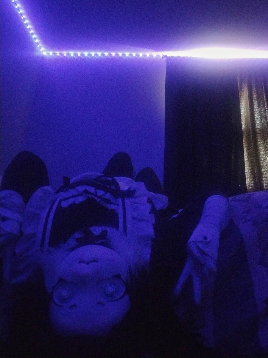 MidNyaightSable's tweet photo. Fell for you a little too hard tonyiaght~ 😸💜

#fursuit #cosplay #kigurumi #furry https://t.co/p2fU4a5LT3