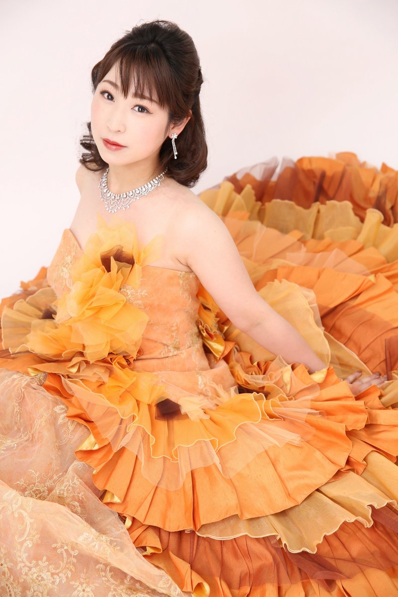 emmoconcerts's tweet photo. チェコ音楽の祭典コンクール《木之本公演》出演者＆演奏曲紹介
近藤璃佳子さん（ソプラノ）
グランデュオーソ声楽部門最優秀賞
ドヴォルジャーク/
・ドヴォル・クラーロヴェー写本の歌曲 より「花束」
・民謡の調べで より「ああ、何もない」
・愛の歌 作品83 
・歌劇《ルサルカ》より「月に寄せる歌」 https://t.co/CHHTyhsh9c