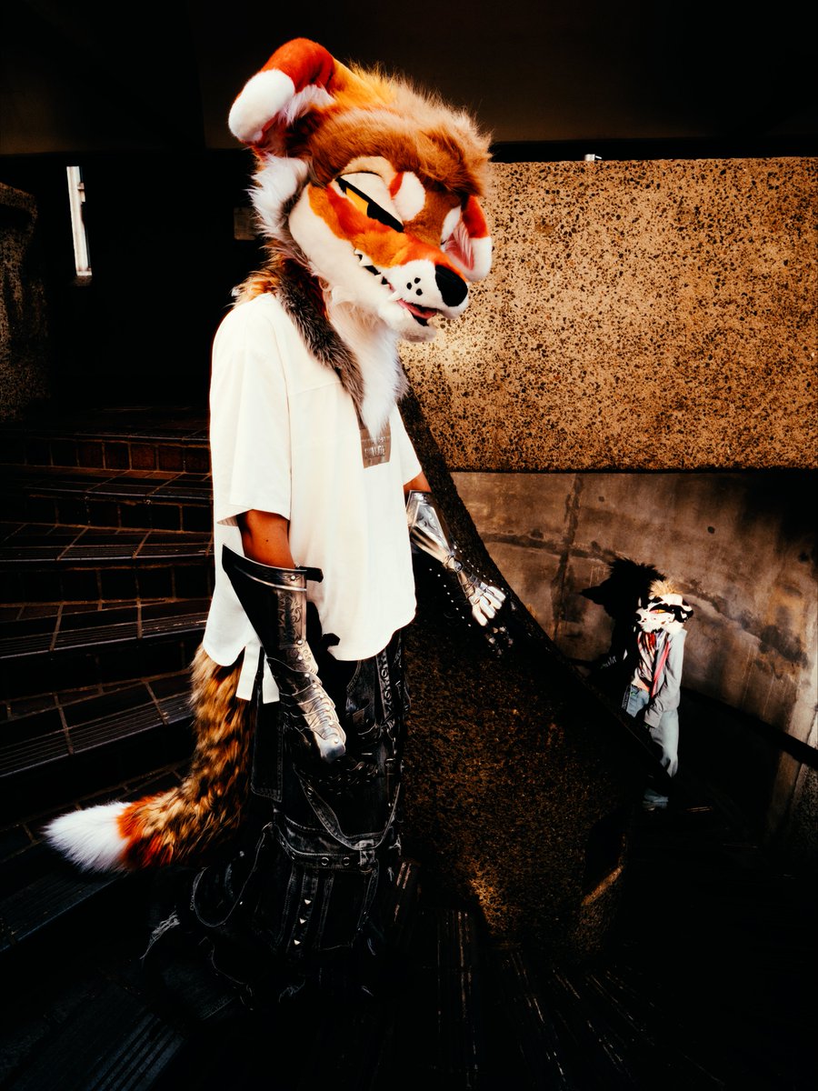 Arkofur's tweet photo. photos i took on stairs https://t.co/cn0NadKrqL