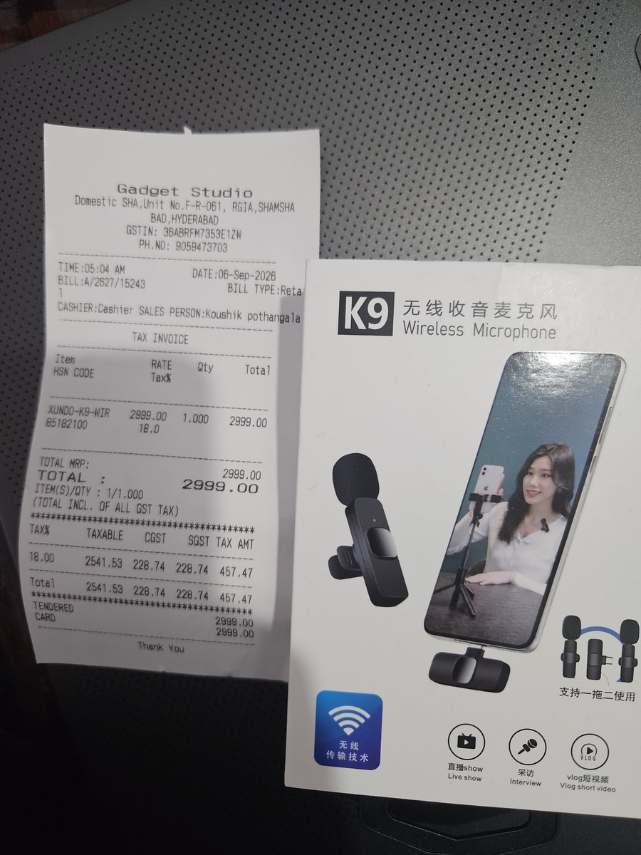 anup_kavi's tweet photo. @RGIAHyd nevere expected such trash when shopping at your duty free. Was ripped off. This mic never worked once. At least get it off the shelves of this store. https://t.co/4cWEpdK6iX