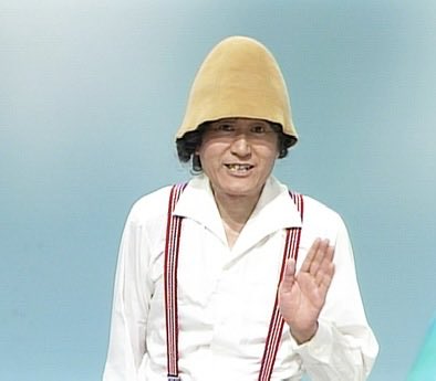 namarakomelike's tweet photo. 久しぶりにサウ���行ったらみんなのっぽさんみたいな帽子被りながら整ってるんだけどコレ流行ってるの？ https://t.co/b5cPT617KO