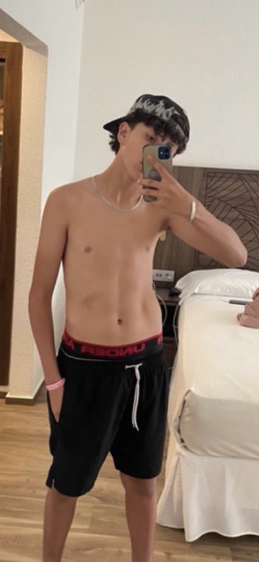 AldxRxmo's tweet photo. RT y les llega un regalito 🍆🔥🐥

5️⃣///1️⃣🔄 https://t.co/Gx9OMkaOIf