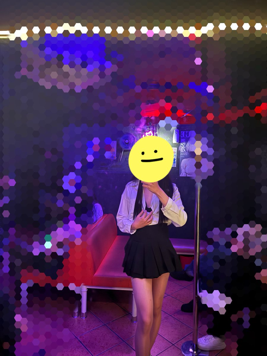 CDLiyuu's tweet photo. 팔 로 우 해 줘
#여장 #cd #시디 #crossdresser https://t.co/5NBYedvwNm