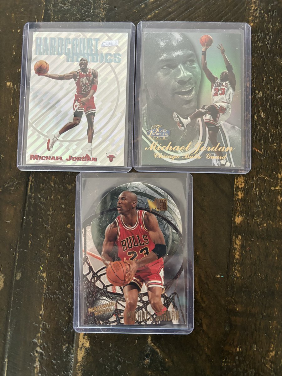 MrKdub's tweet photo. Considering investing into this guy Michael Jordan. Feel like he has a lot of potential and his upside could be profitable. Thoughts ? #TheHobby #MJMonday ❤️ https://t.co/T4iqd4hFCa