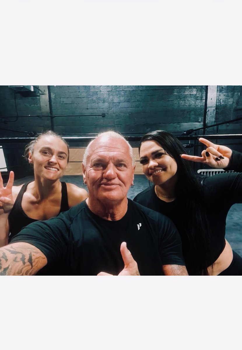 reinavolcan_wwe's tweet photo. Spent some  of my Labor Day walking through some things 🧪! @gangrel13 hopped off a flight and met me in the ring. “If you feel you’re getting lost, retrace your steps.” TENGO HAMBRE!!!!! Incoming the Volcán era. https://t.co/ZzkFaICgbg